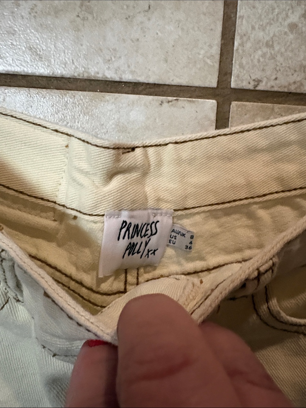 Princess Polly Shorts - Picture 2 of 3